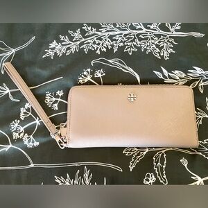 Tory Burch grey/tan wristlet wallet
